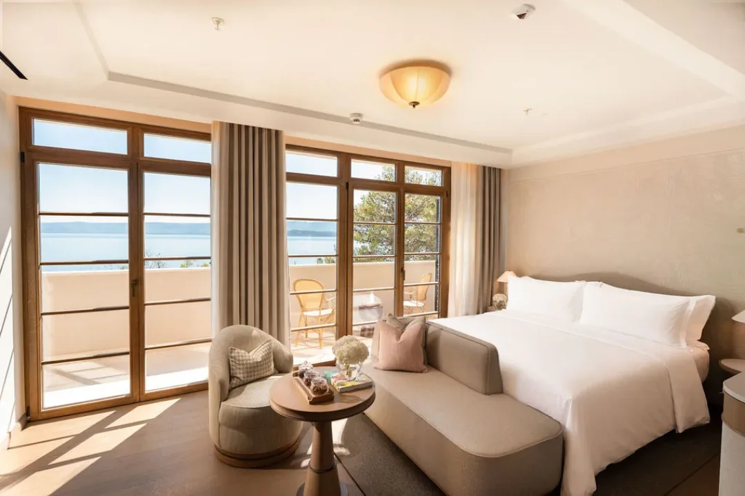 Deluxe Room Sea View Balcony